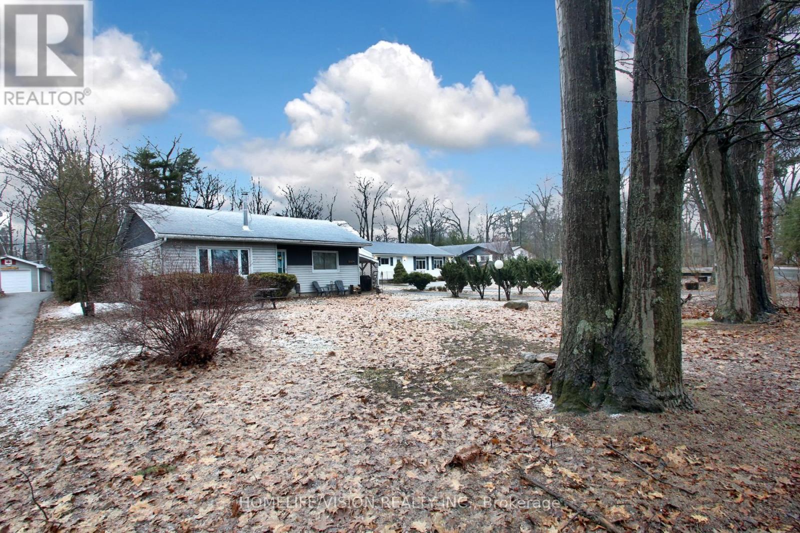 1807 Tiny Beaches Road S, Tiny, ON - Outdoor