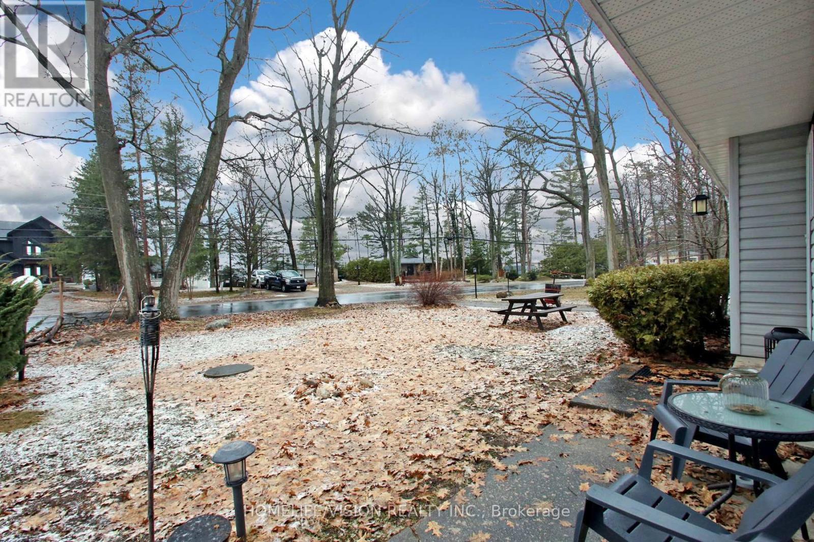 1807 Tiny Beaches Road S, Tiny, ON - Outdoor