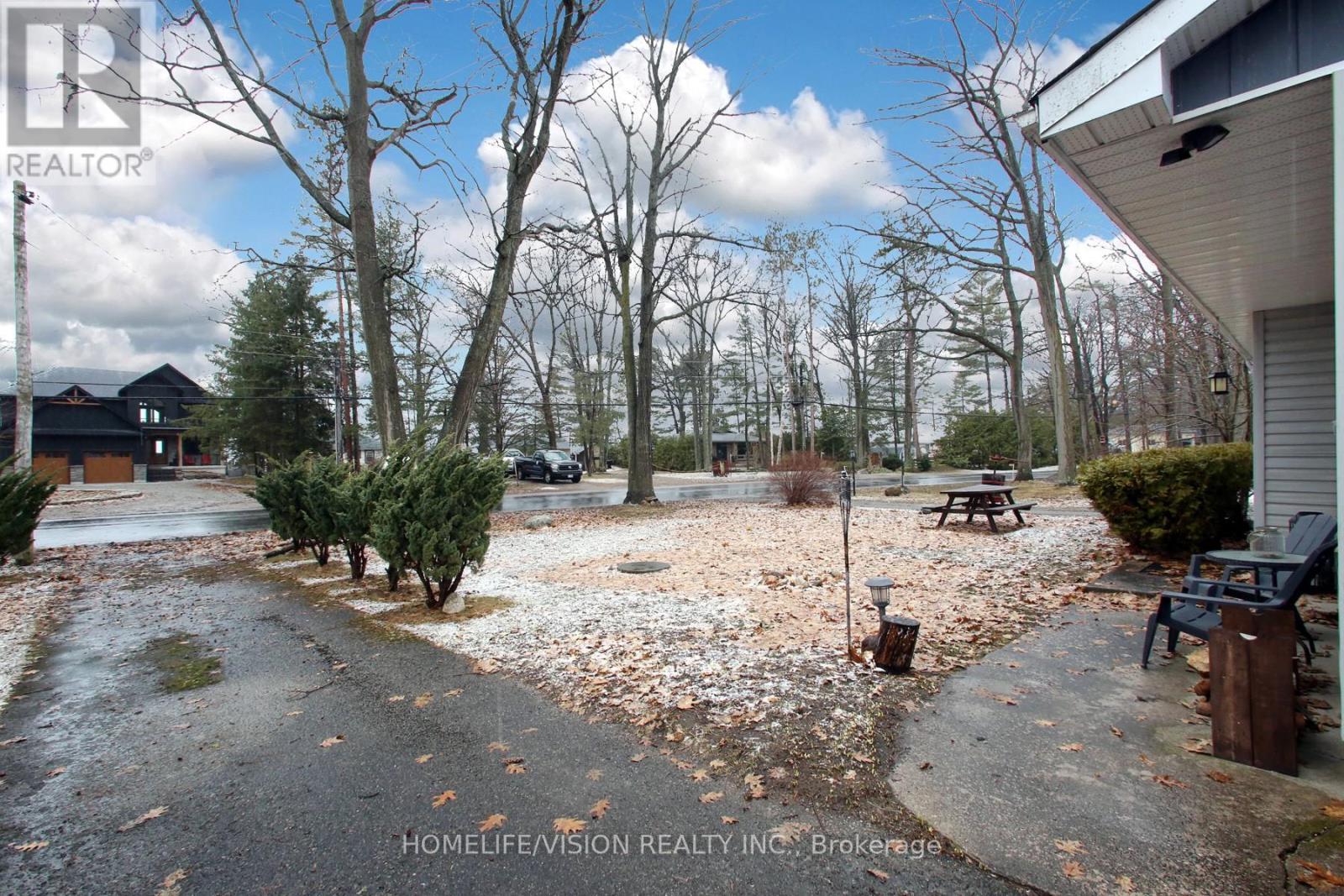 1807 Tiny Beaches Road S, Tiny, ON - Outdoor