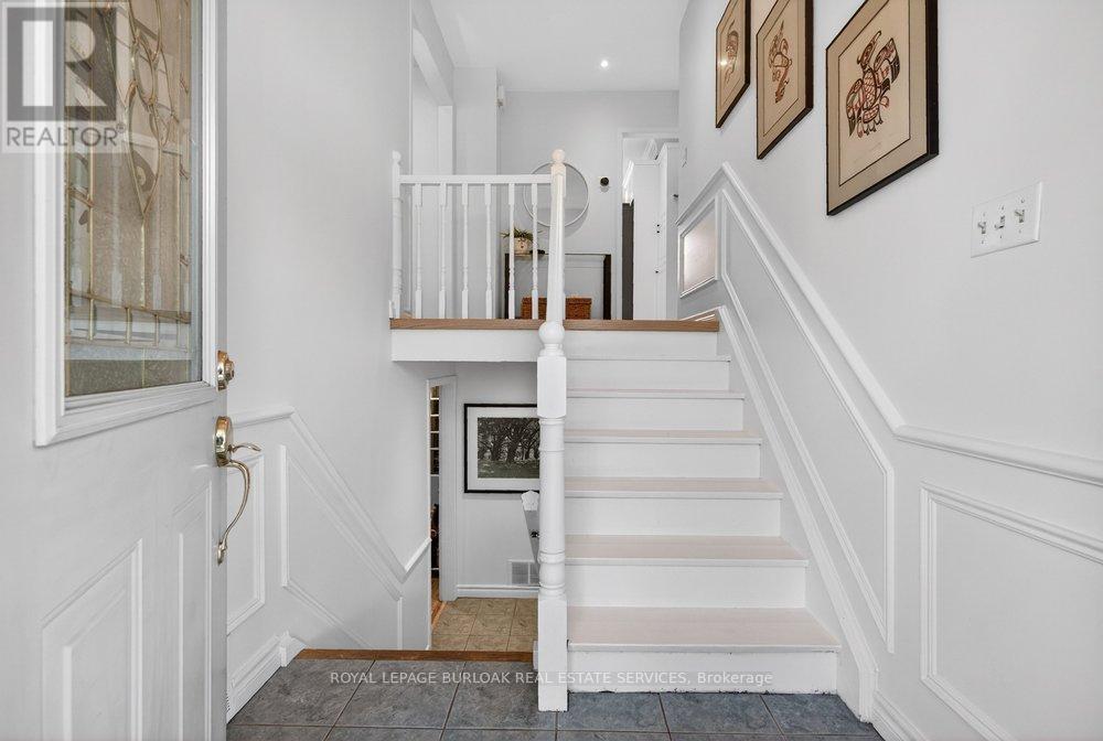 578 Holly Hill Crescent, Burlington, ON - Indoor Photo Showing Other Room