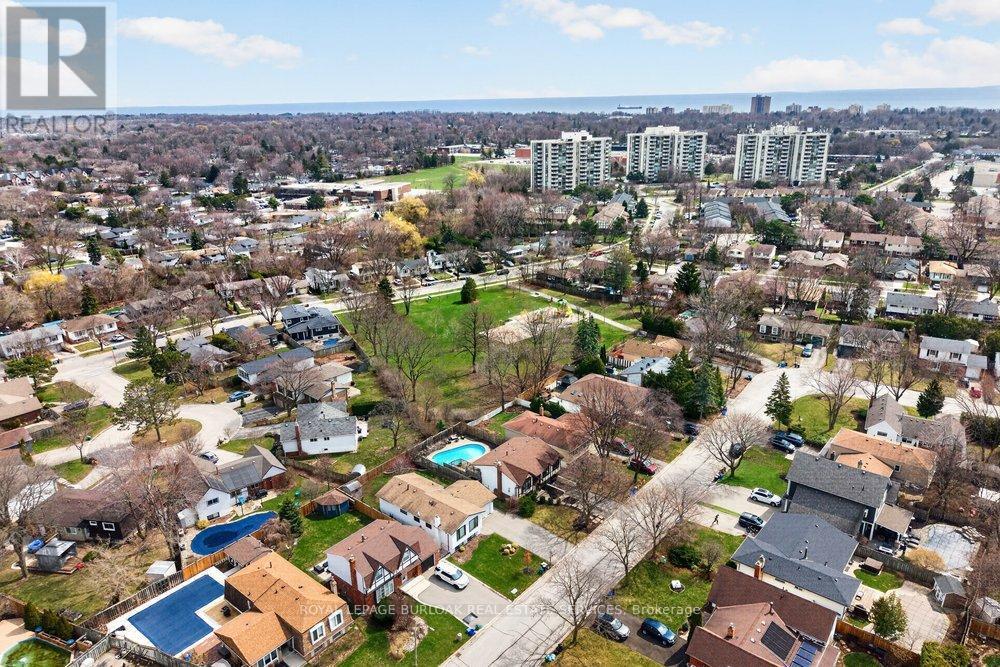 578 Holly Hill Crescent, Burlington, ON - Outdoor With View