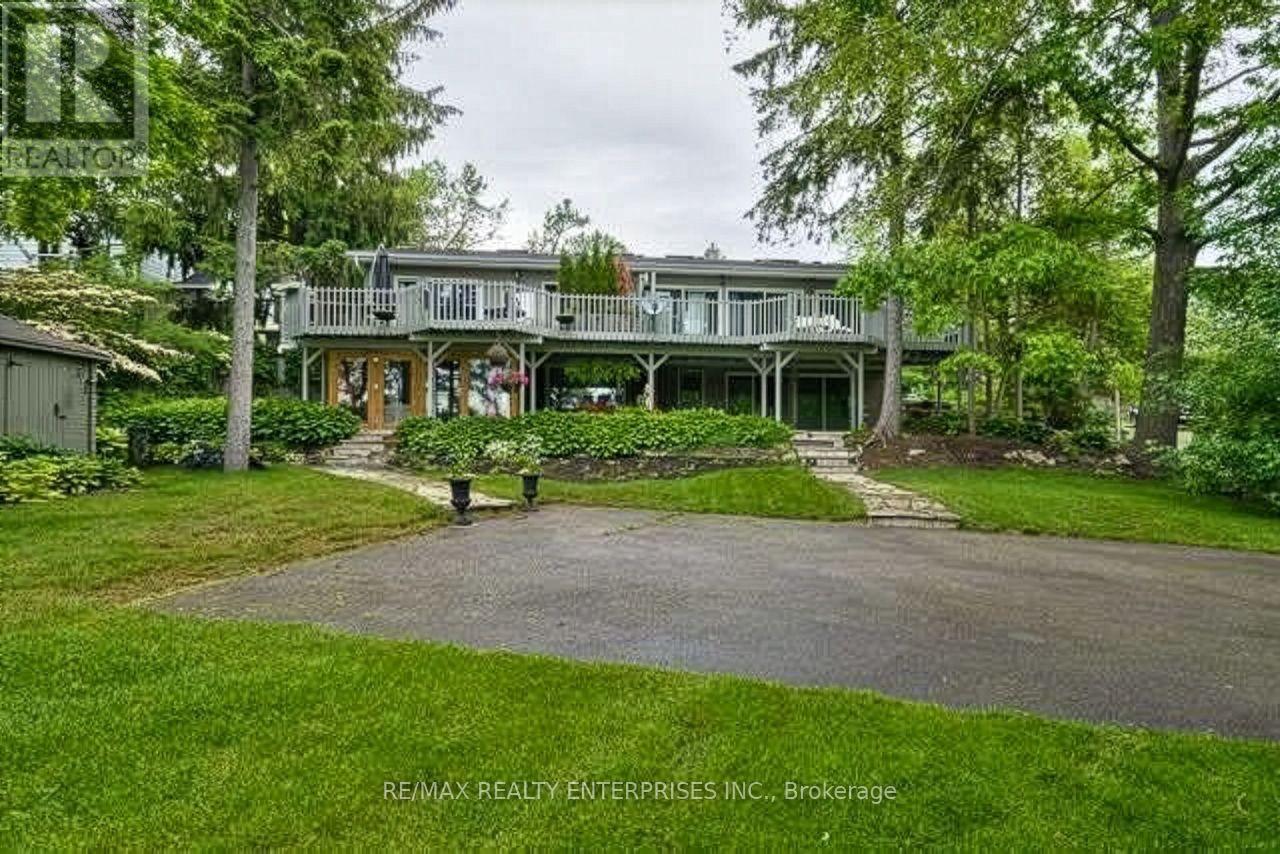 1168 Stavebank Road, Mississauga, ON - Outdoor