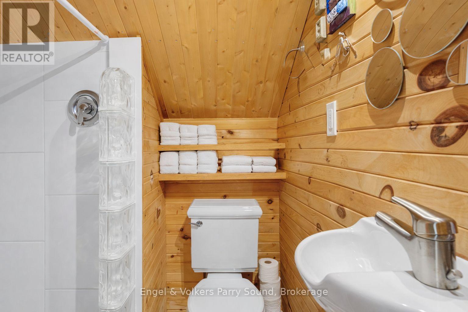 139 Manitou Drive, Mckellar, ON - Indoor Photo Showing Bathroom