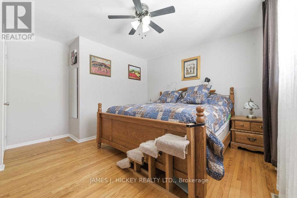 101 Frontenac Crescent, Deep River, ON - Indoor Photo Showing Bedroom