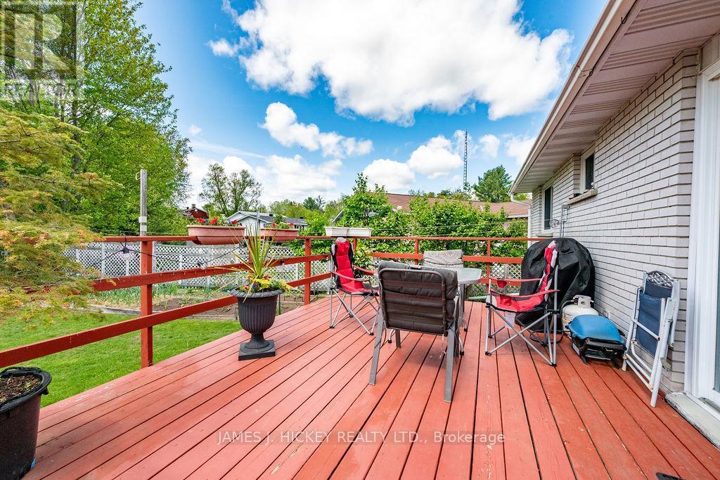 101 Frontenac Crescent, Deep River, ON - Outdoor With Deck Patio Veranda With Exterior