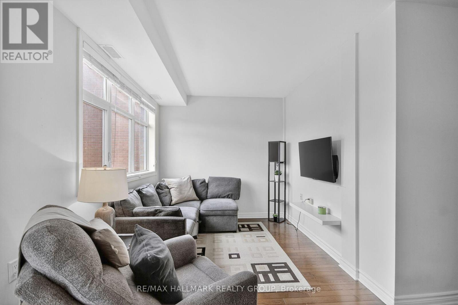 220 - 3684 Fallowfield Road, Ottawa, ON - Indoor Photo Showing Living Room