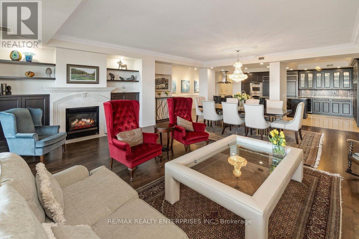 416 - 2095 Lake Shore Boulevard W, Toronto, ON - Indoor Photo Showing Living Room With Fireplace