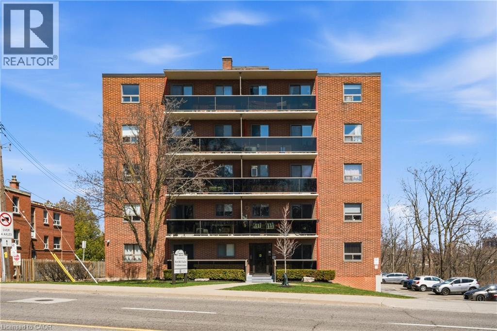 Front view of condominium building / complex - 2373 E King Street E Unit# 45, Hamilton, ON - Outdoor With Balcony With Facade
