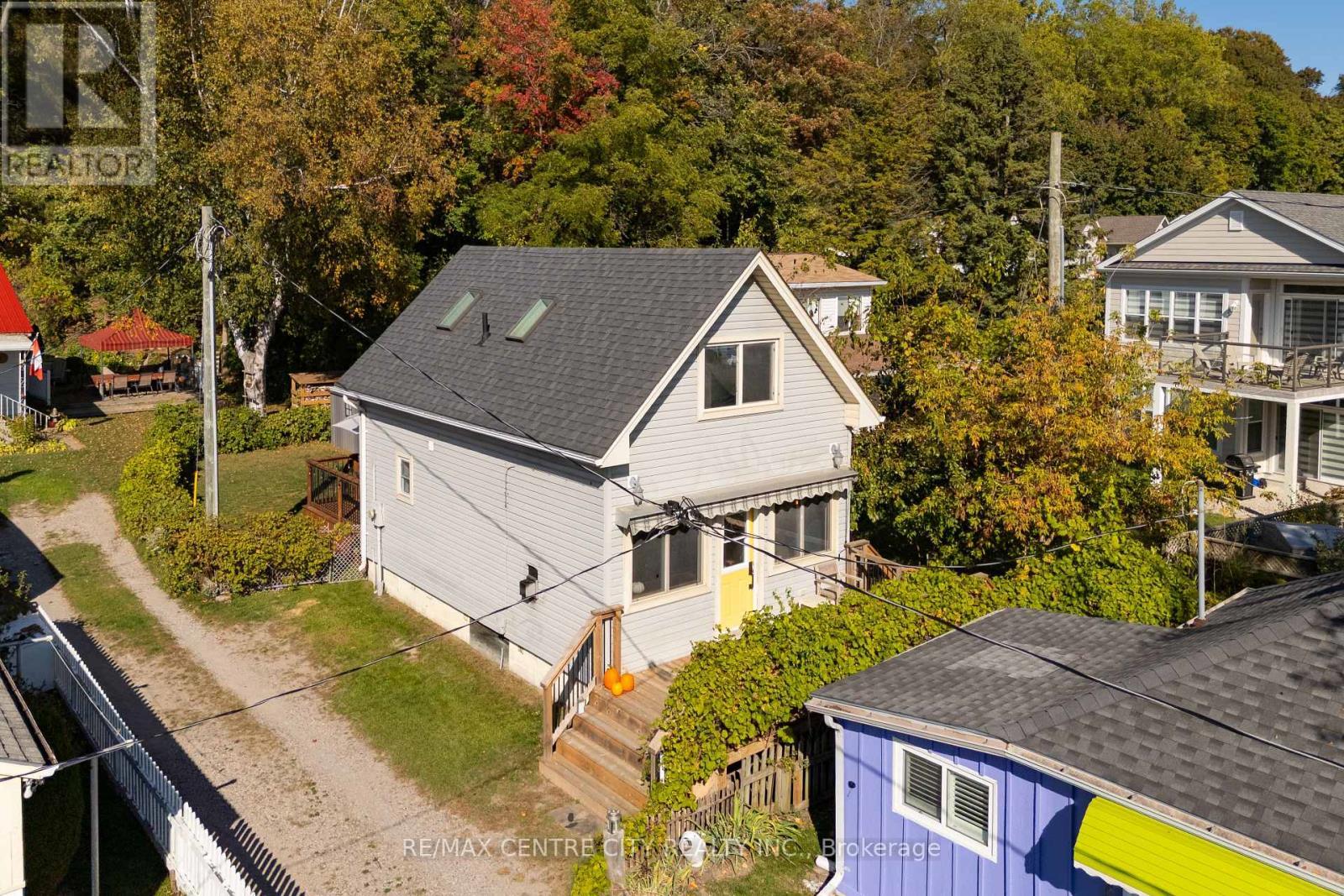 417 Edith Cavell Boulevard, Central Elgin, ON - Outdoor