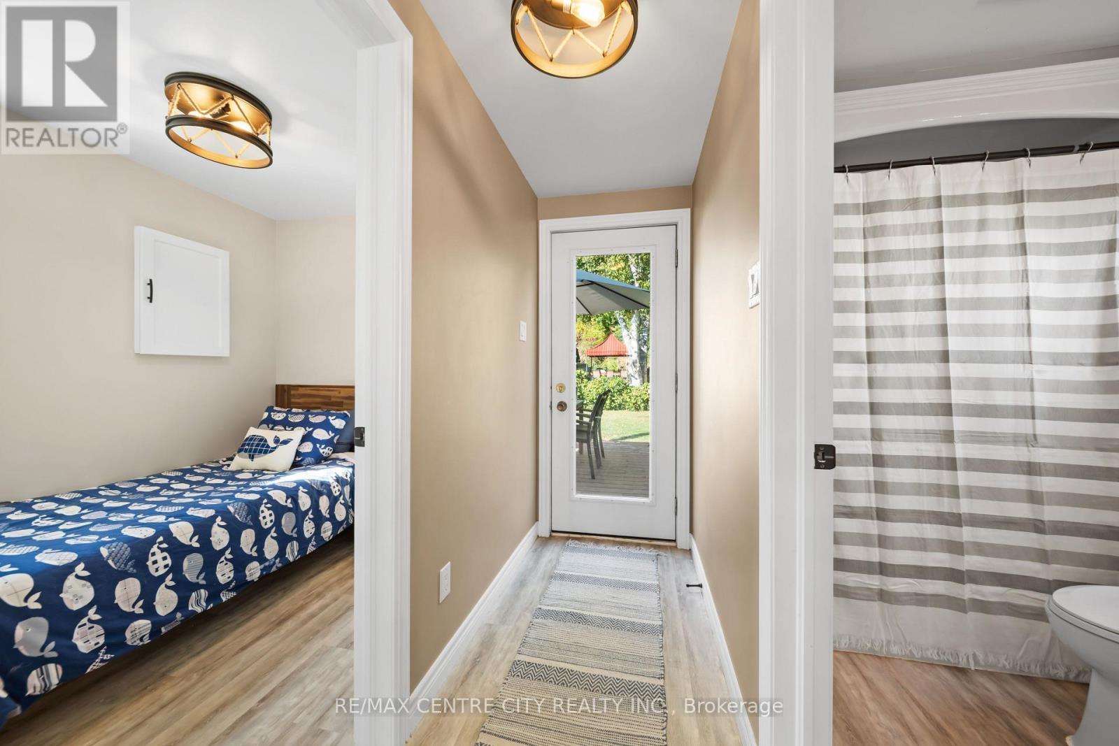 417 Edith Cavell Boulevard, Central Elgin, ON - Indoor Photo Showing Bedroom