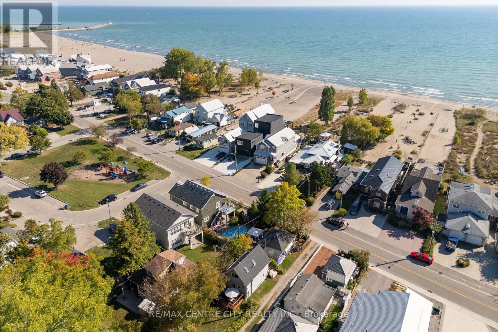 417 Edith Cavell Boulevard, Central Elgin, ON - Outdoor With Body Of Water With View