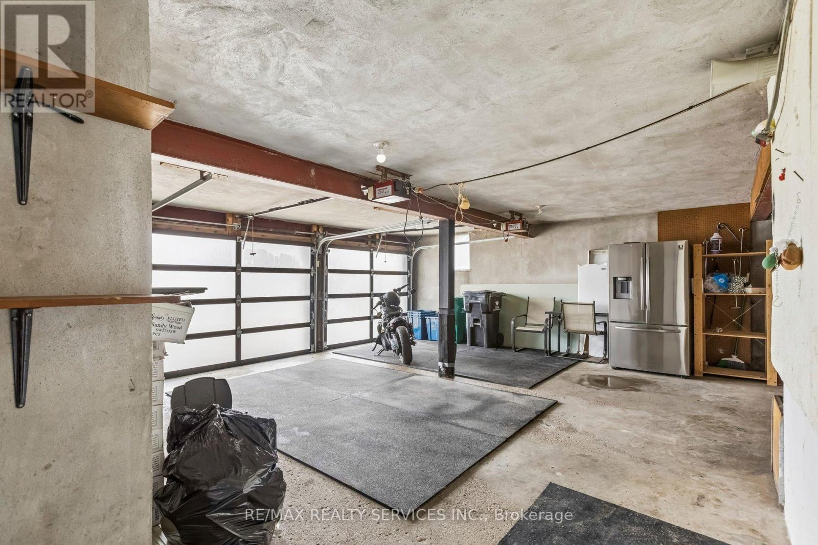 3 Chicopee Terrace, Kitchener, ON - Indoor Photo Showing Garage