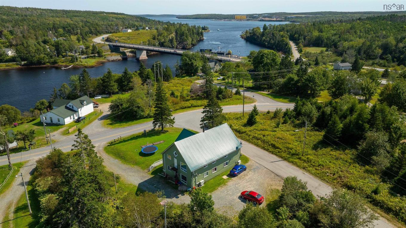 15 Pool Road, Sheet Harbour, NS