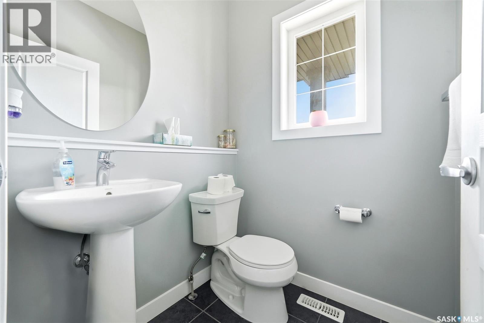 2914 Elgaard Drive, Regina, SK - Indoor Photo Showing Bathroom