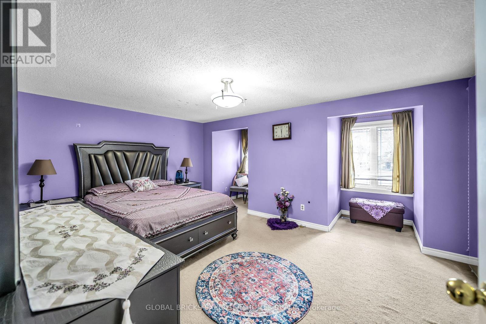318 Rondeau Court, Oshawa, ON - Indoor Photo Showing Bedroom