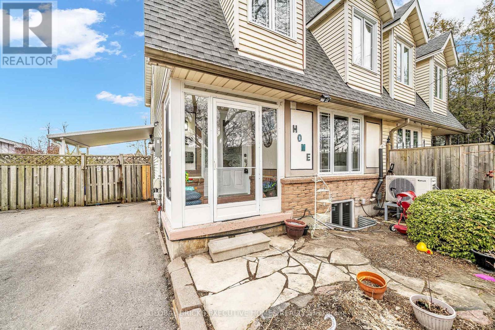 318 Rondeau Court, Oshawa, ON - Outdoor