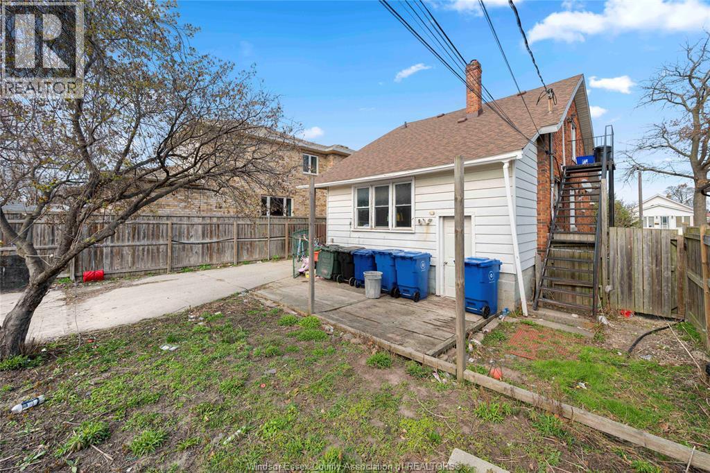 1839 St. Luke, Windsor, ON - Outdoor