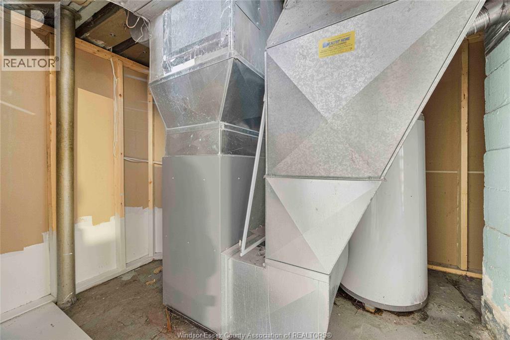 1839 St. Luke, Windsor, ON - Indoor Photo Showing Other Room
