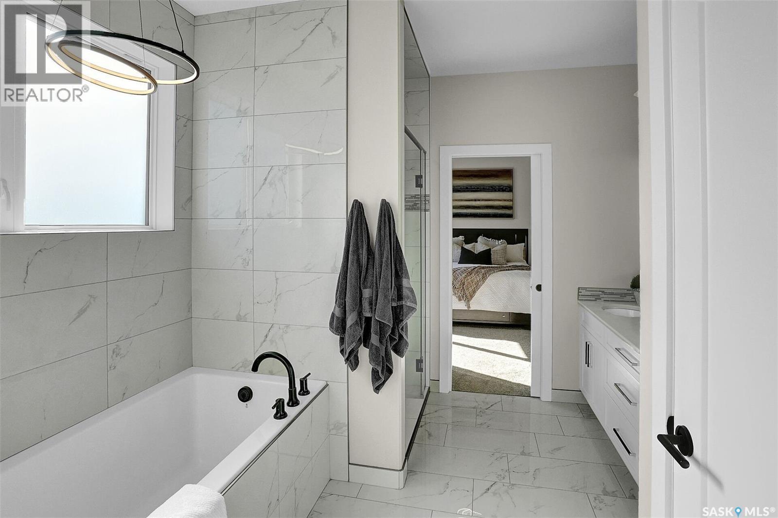 4244 Elderberry Crescent E, Regina, SK - Indoor Photo Showing Bathroom