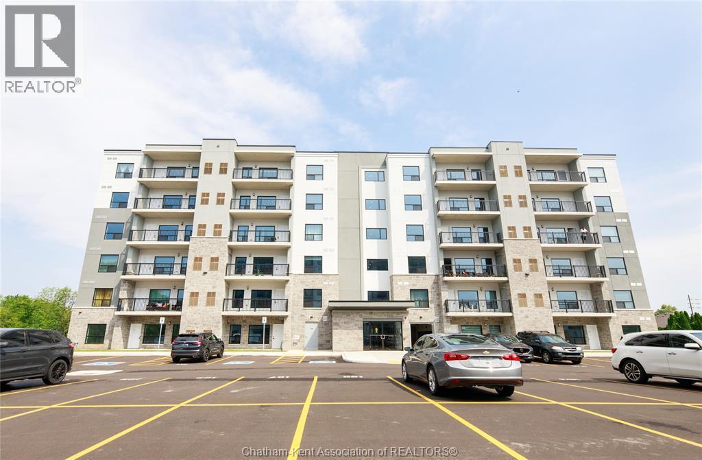 3340 Stella Crescent Unit# 122, Windsor, ON - Outdoor With Facade