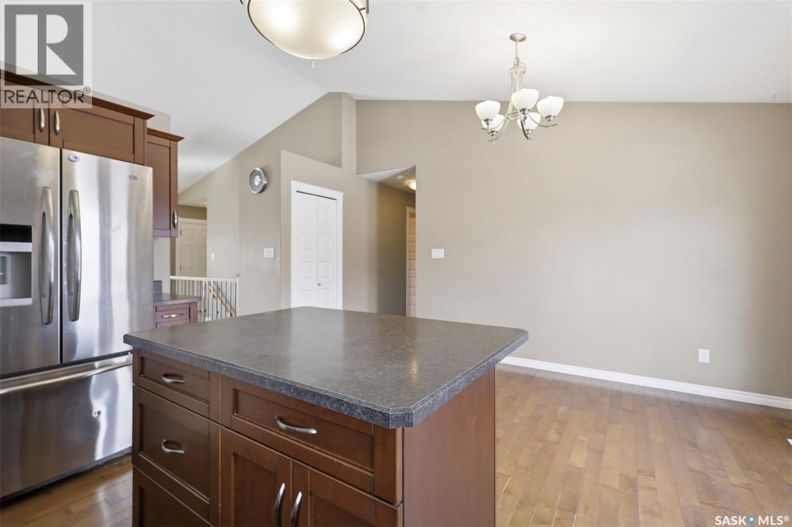 222 Fleming Crescent, Saskatoon, SK - Indoor Photo Showing Kitchen