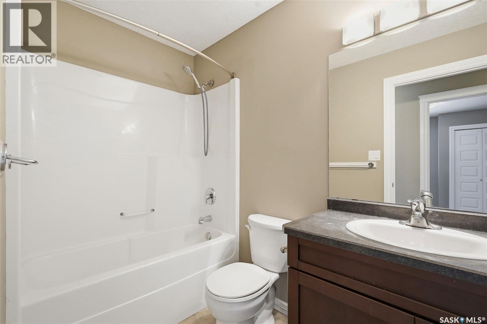 222 Fleming Crescent, Saskatoon, SK - Indoor Photo Showing Bathroom