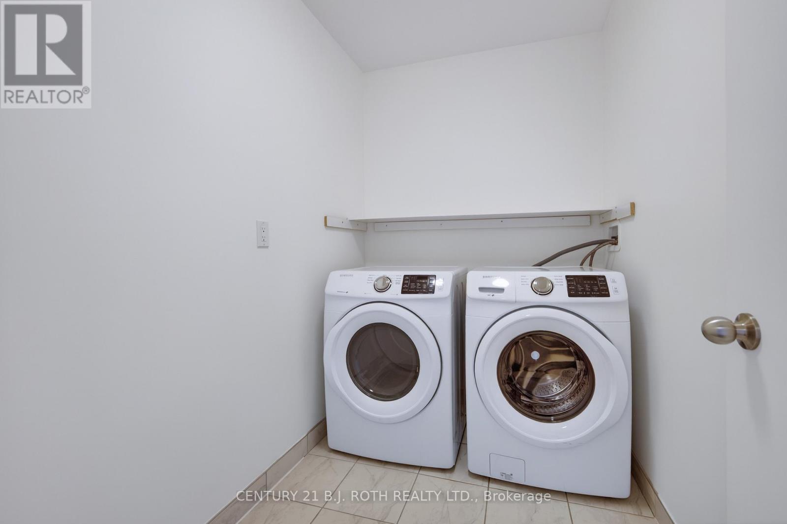 17 Bedford Estates Crescent, Barrie, ON - Indoor Photo Showing Laundry Room