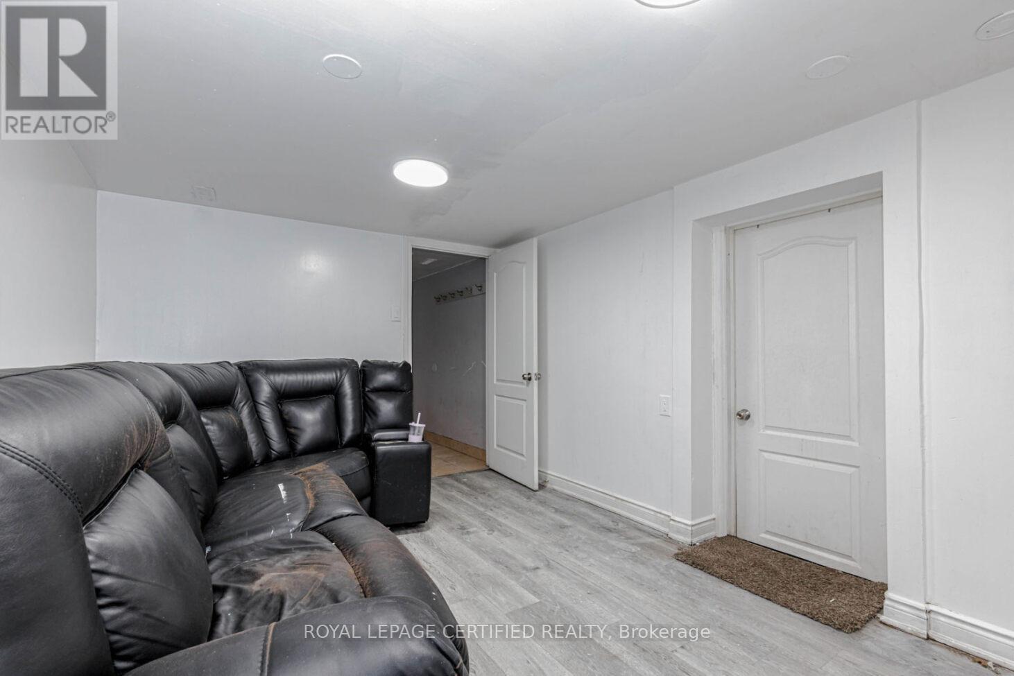 7256 Lancaster Avenue S, Mississauga, ON - Indoor