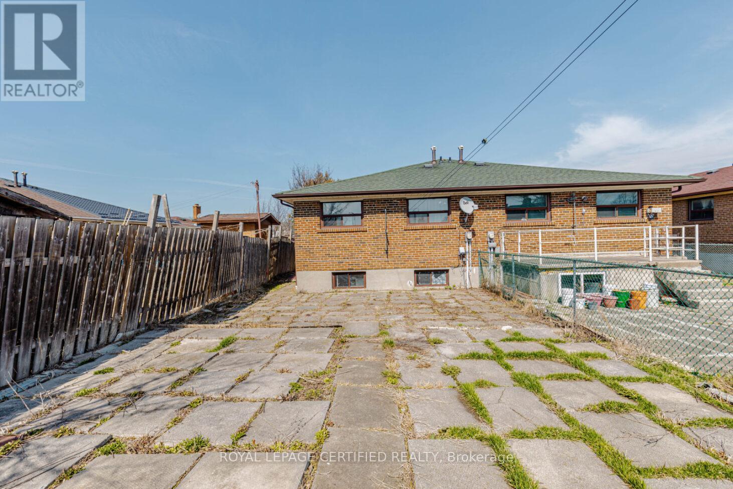 7256 Lancaster Avenue S, Mississauga, ON - Outdoor