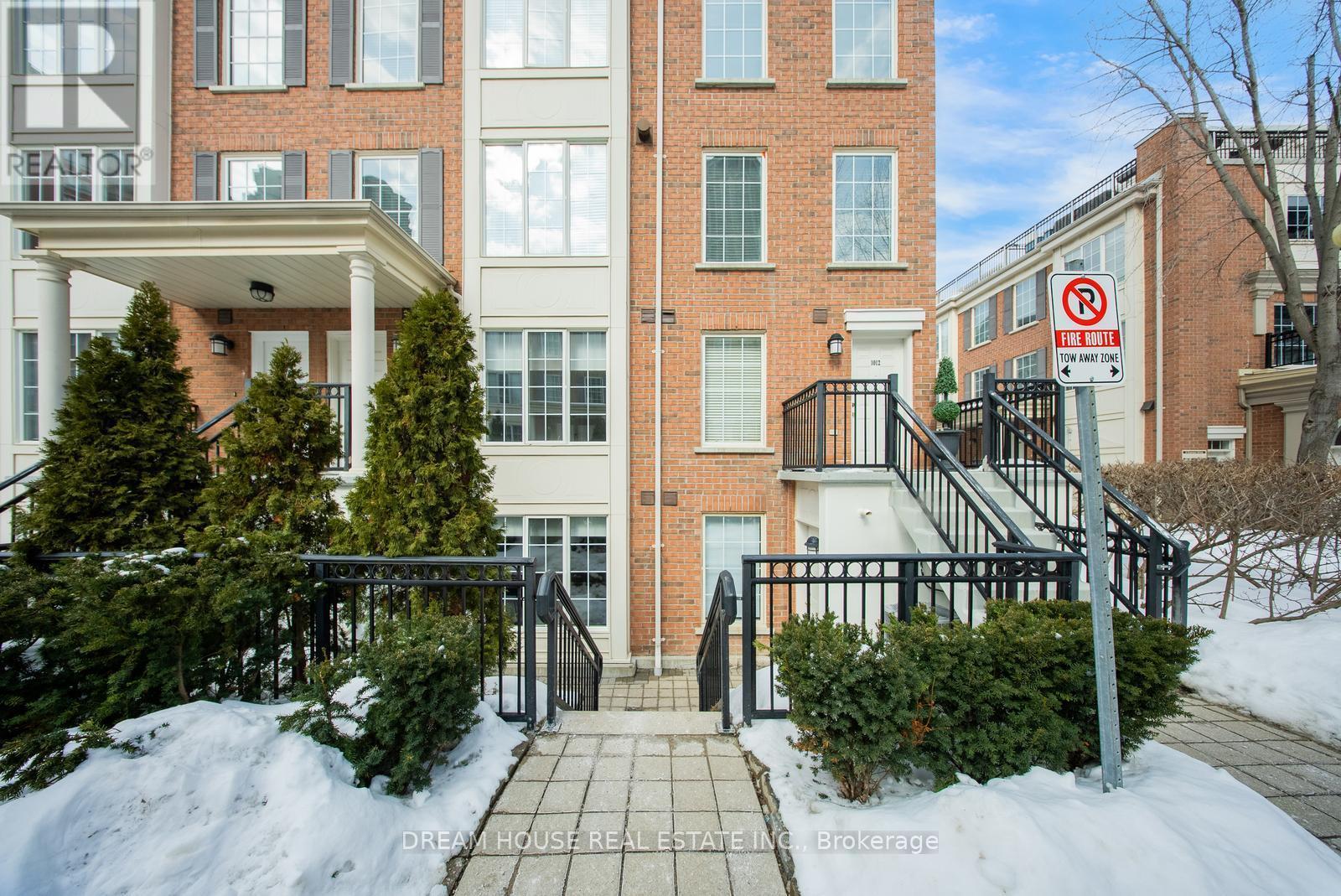 1008 - 5 Everson Drive, Toronto, ON - Outdoor With Facade