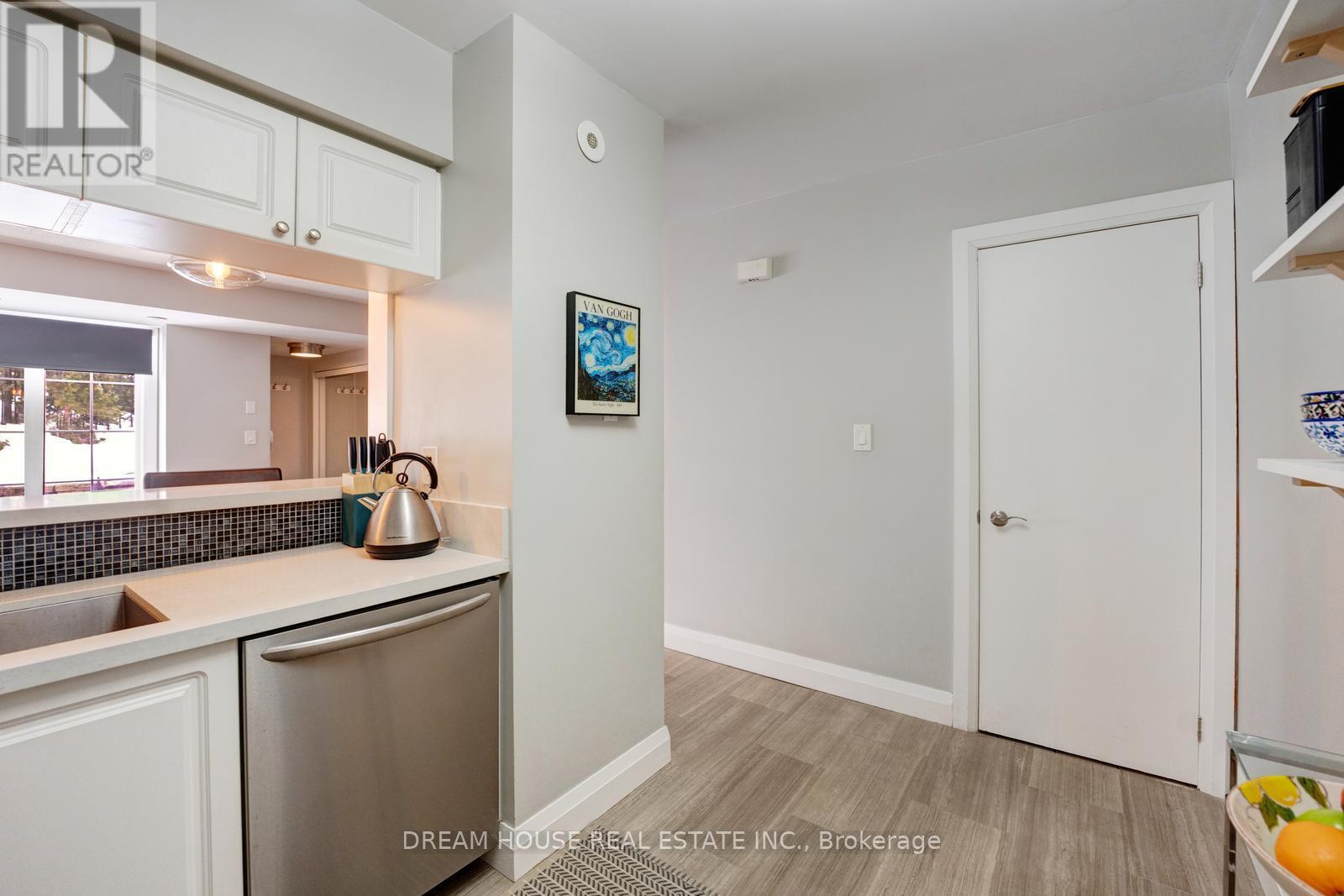 1008 - 5 Everson Drive, Toronto, ON - Indoor