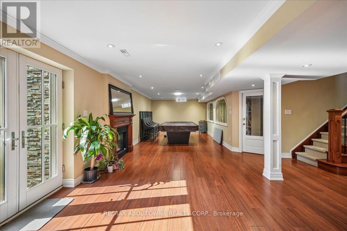 1494 The Links Drive, Oakville, ON - Indoor Photo Showing Other Room