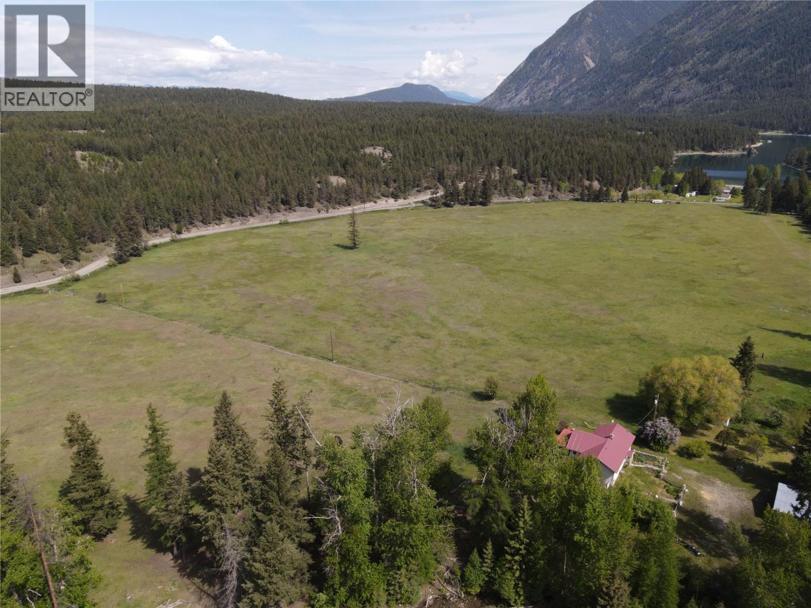 5888 Lazy Lake Road, Wasa, BC