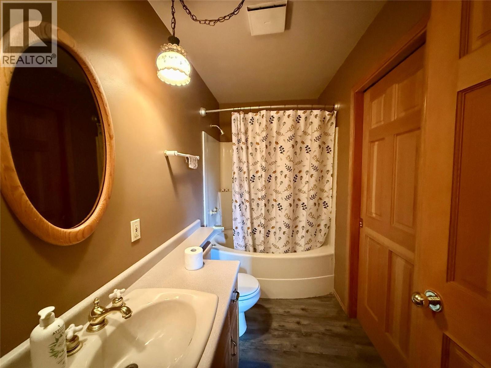 5888 Lazy Lake Road, Wasa, BC