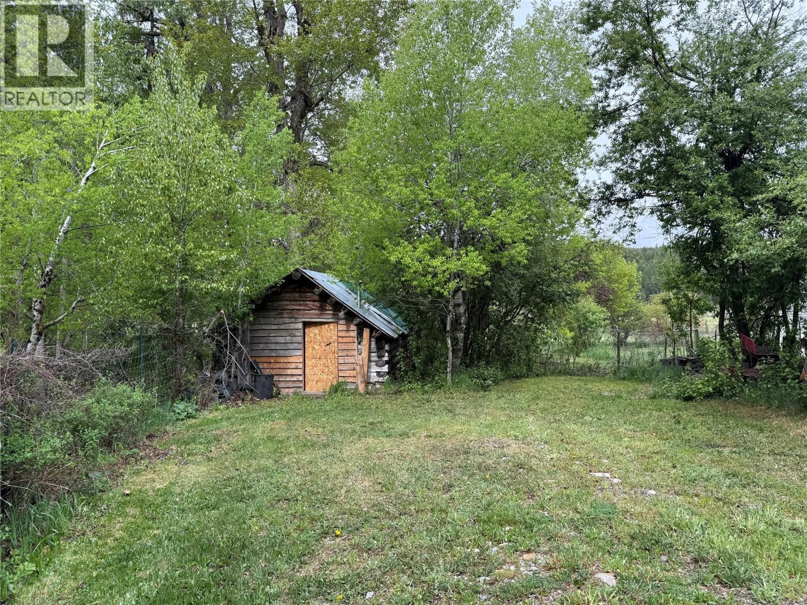 5888 Lazy Lake Road, Wasa, BC