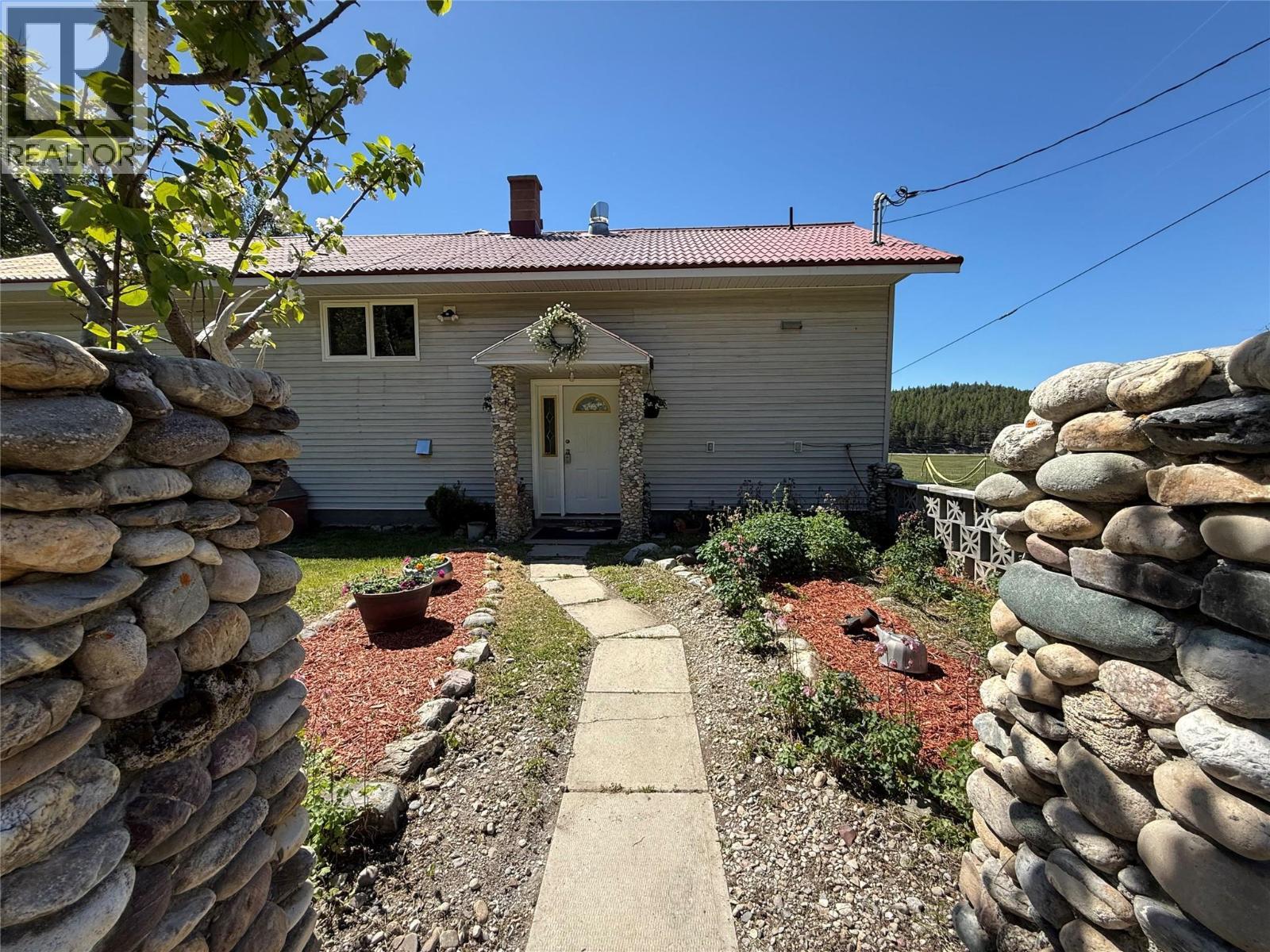 5888 Lazy Lake Road, Wasa, BC