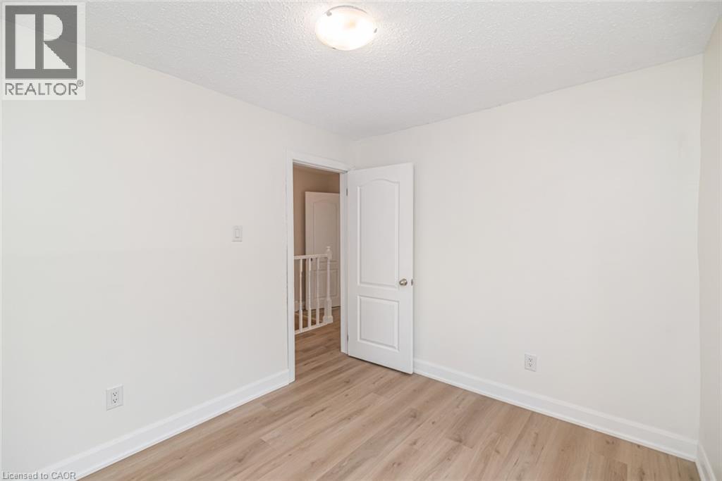 60 Keith Street, Hamilton, ON - Indoor Photo Showing Other Room