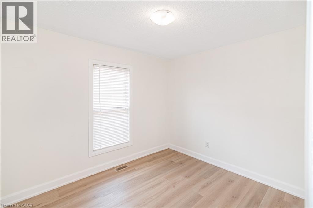 60 Keith Street, Hamilton, ON - Indoor Photo Showing Other Room
