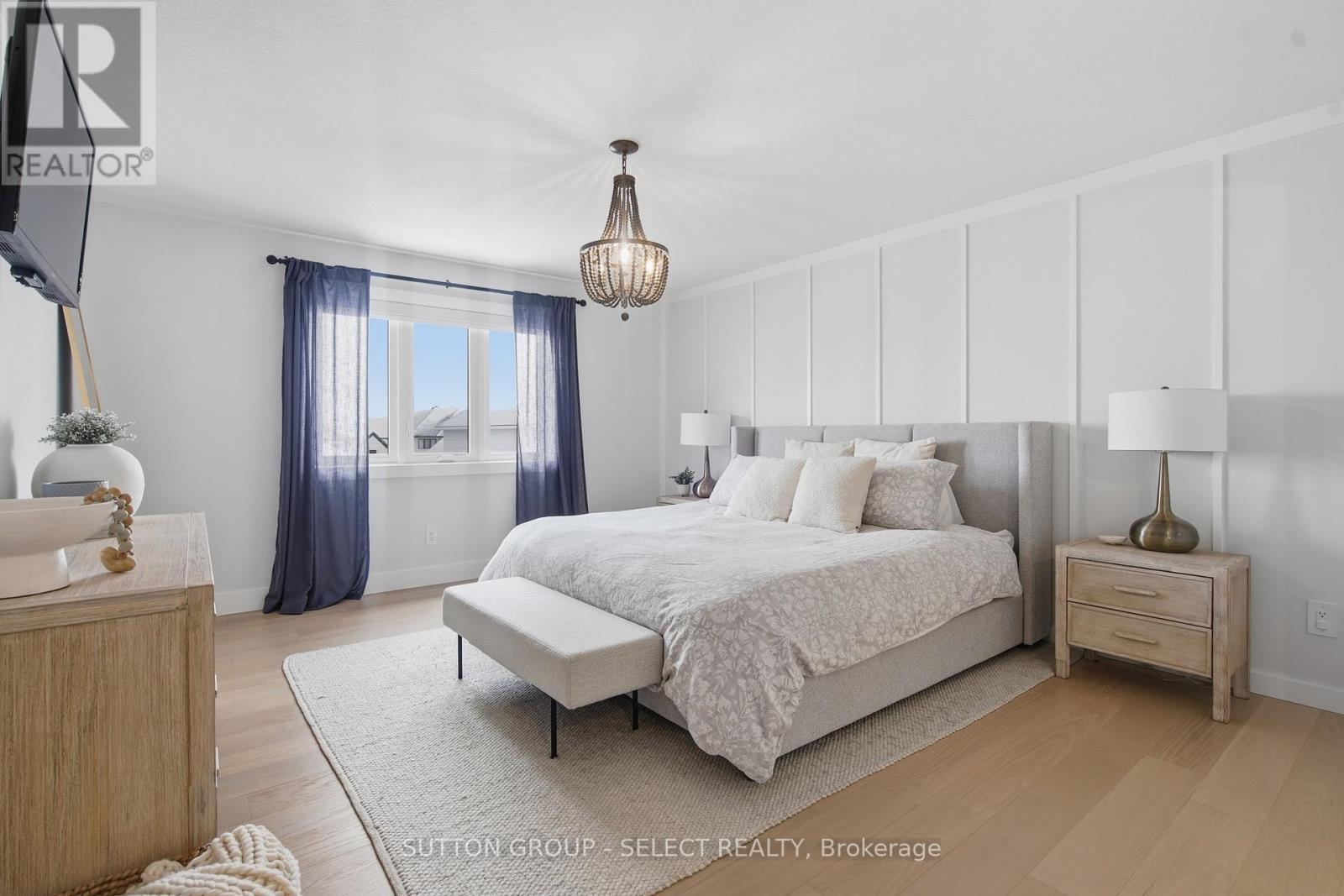 1886 Fountain Grass Drive, London South (South B), ON - Indoor Photo Showing Bedroom