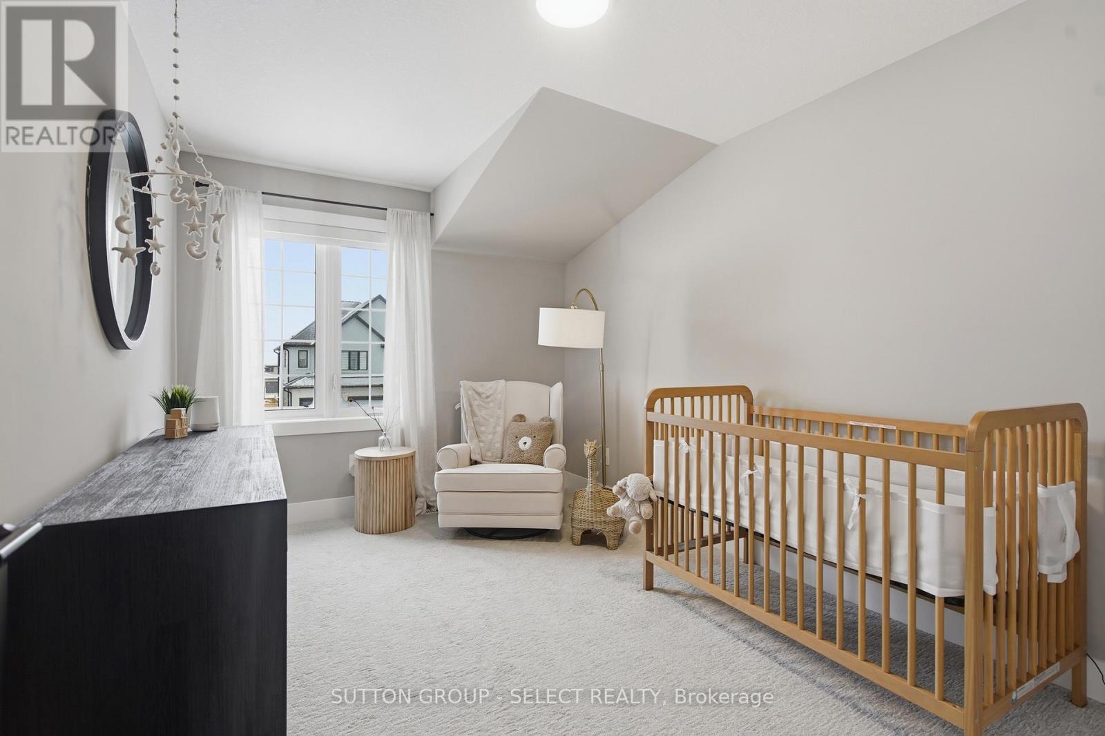 1886 Fountain Grass Drive, London South (South B), ON - Indoor Photo Showing Bedroom