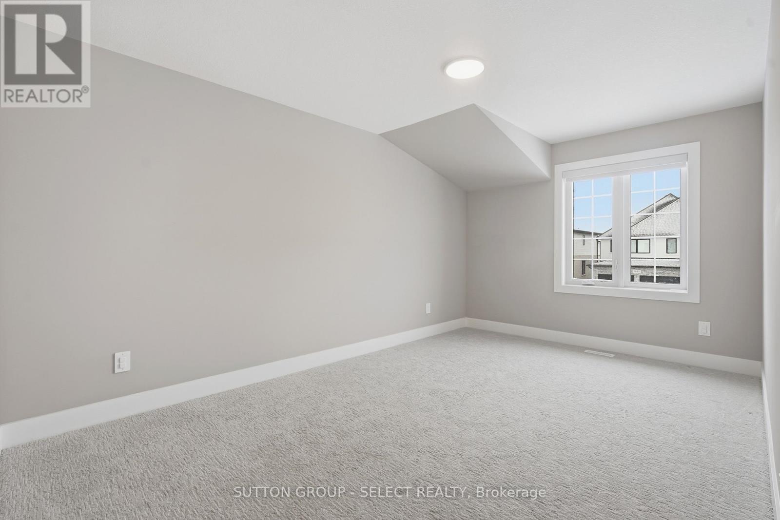 1886 Fountain Grass Drive, London South (South B), ON - Indoor Photo Showing Other Room