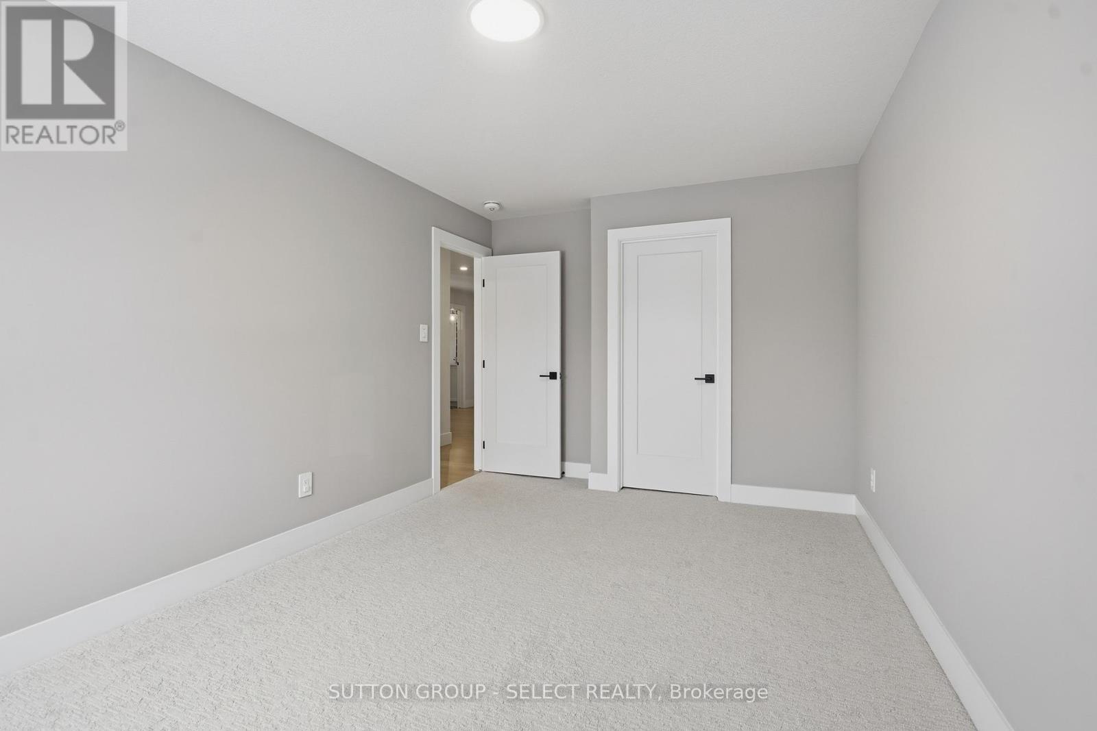 1886 Fountain Grass Drive, London South (South B), ON - Indoor Photo Showing Other Room