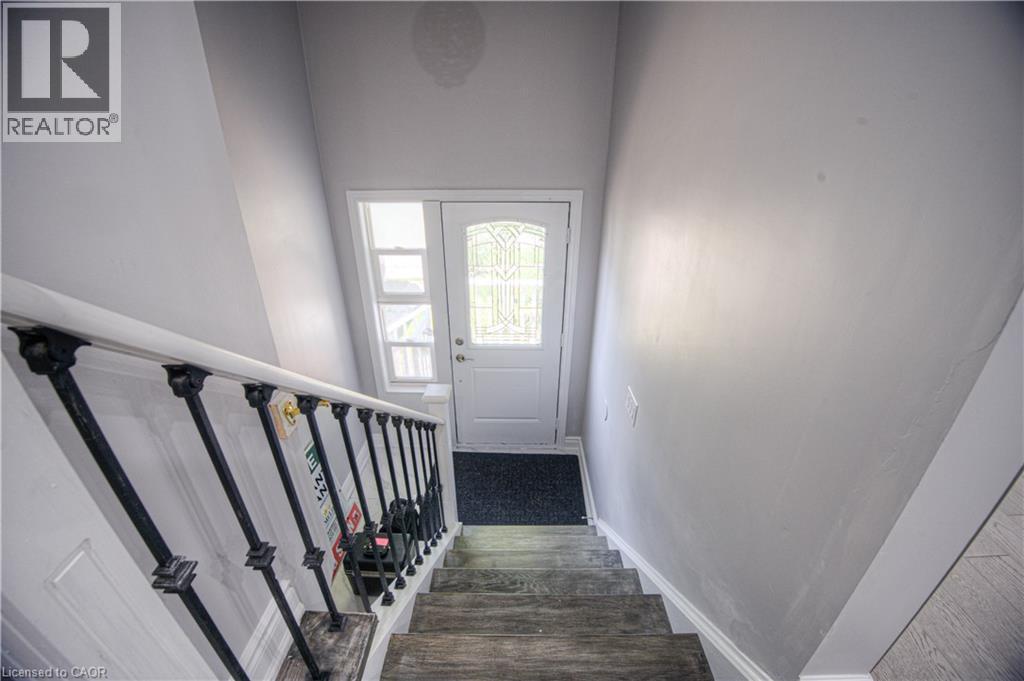 279 Dixon Street, Kitchener, ON - Indoor
