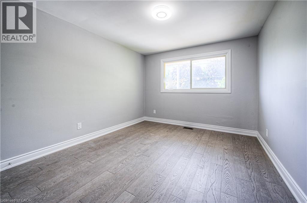279 Dixon Street, Kitchener, ON - Indoor Photo Showing Other Room