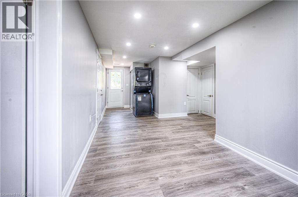 279 Dixon Street, Kitchener, ON - Indoor Photo Showing Other Room