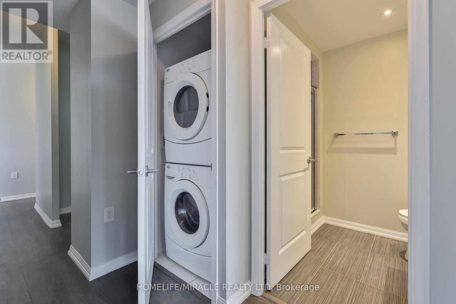 2815 - 125 Western Battery Road, Toronto, ON - Indoor Photo Showing Laundry Room