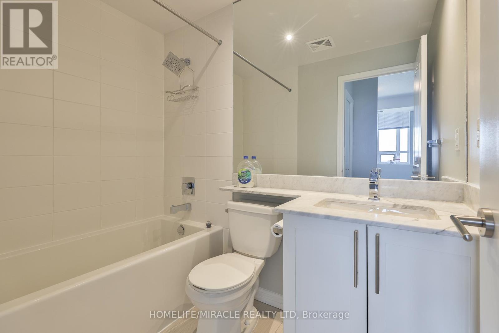 2815 - 125 Western Battery Road, Toronto, ON - Indoor Photo Showing Bathroom