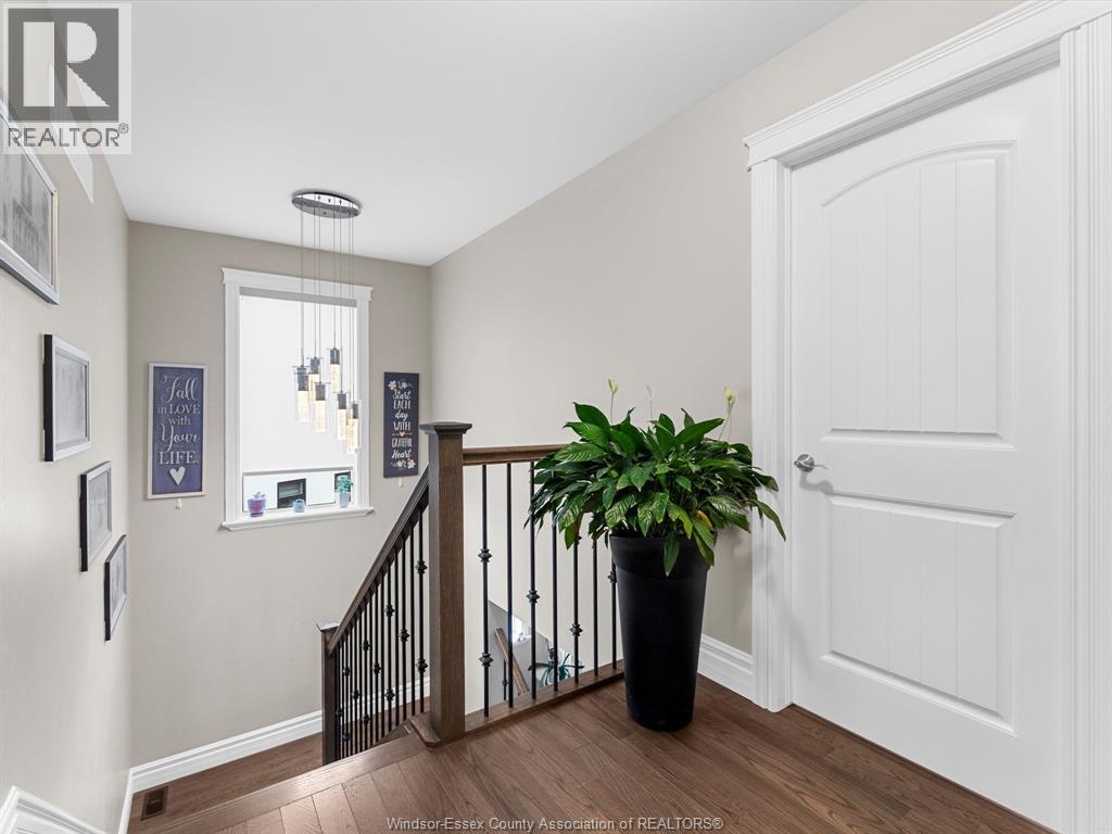 65 Augustus, Lasalle, ON - Indoor Photo Showing Other Room