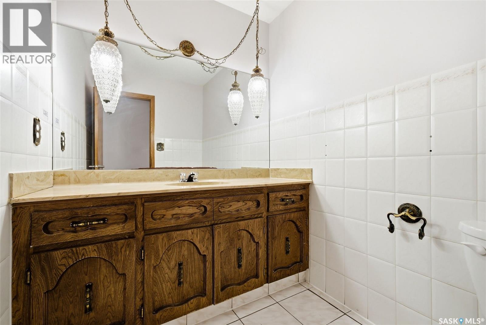 30 Dalhousie Way, Regina, SK - Indoor Photo Showing Bathroom