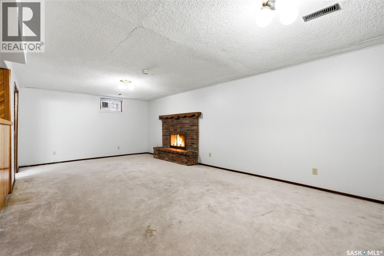 30 Dalhousie Way, Regina, SK - Indoor Photo Showing Other Room